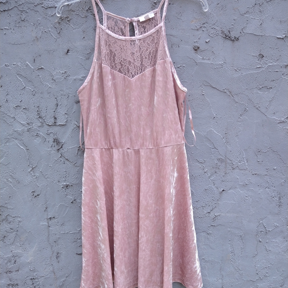 CHARMING CHARLIE DRESS.  SZ LARGE
